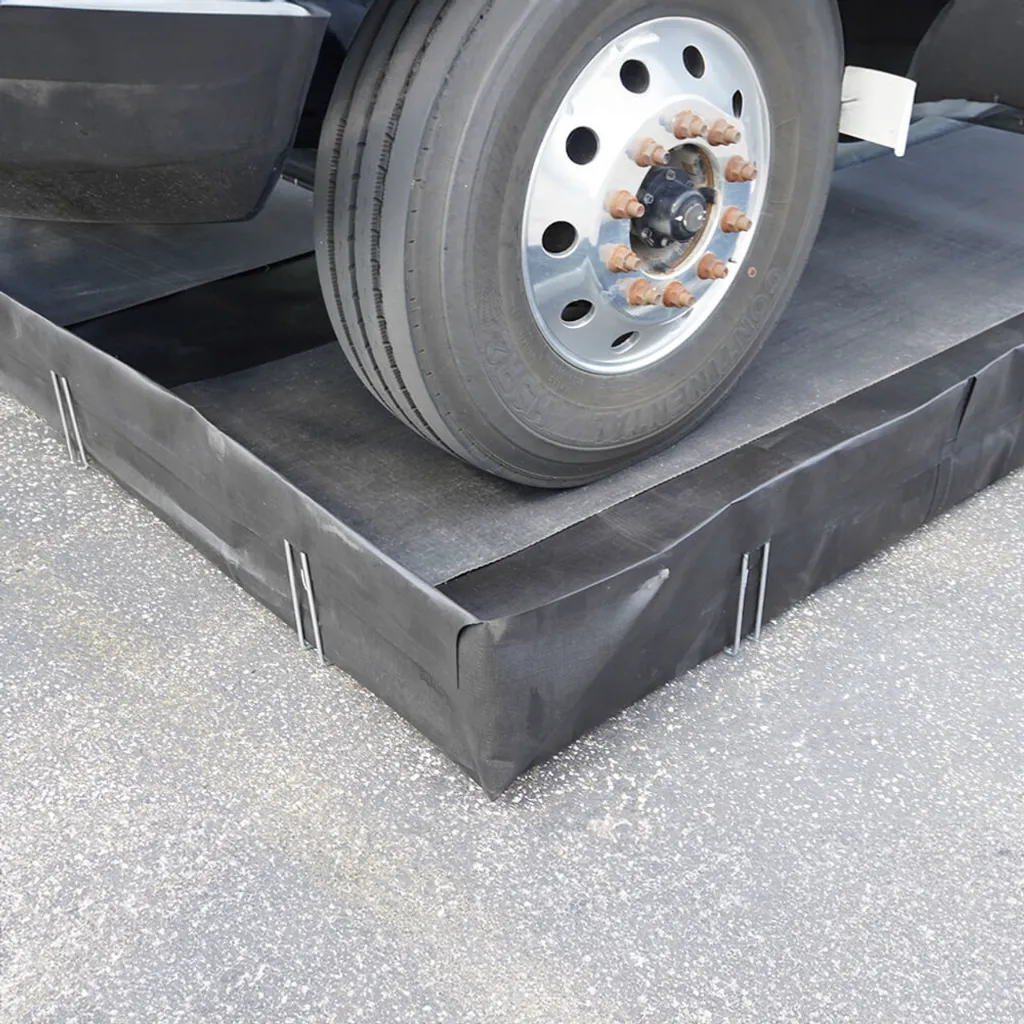 748 Gal    Aluminum L-Bracket Spill Berm